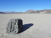 08-rock,playa,mountains