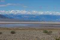 16-more_lakes_with_mountains_and_clouds-very_clear_scenery