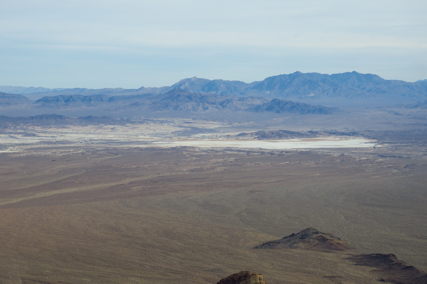 23-scenic_view_from_peak-looking_E-zoom_view