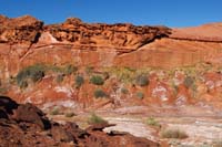 20-interesting_rock_formations_and_water_seeping_through_rock