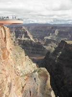 03-Skywalk_extending_over_canyon