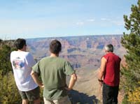 007-Mike_Chris_and_Peppe_admiring_the_canyon_view