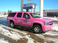 01-clean_Suburban_at_Hildale_gas_station