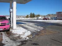 02-a_bit_of_snow_at_the_gas_station
