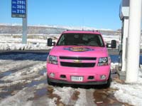 03-clean_Suburban_at_Hildale_gas_station