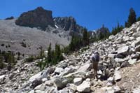 15-continuing_along_the_trail