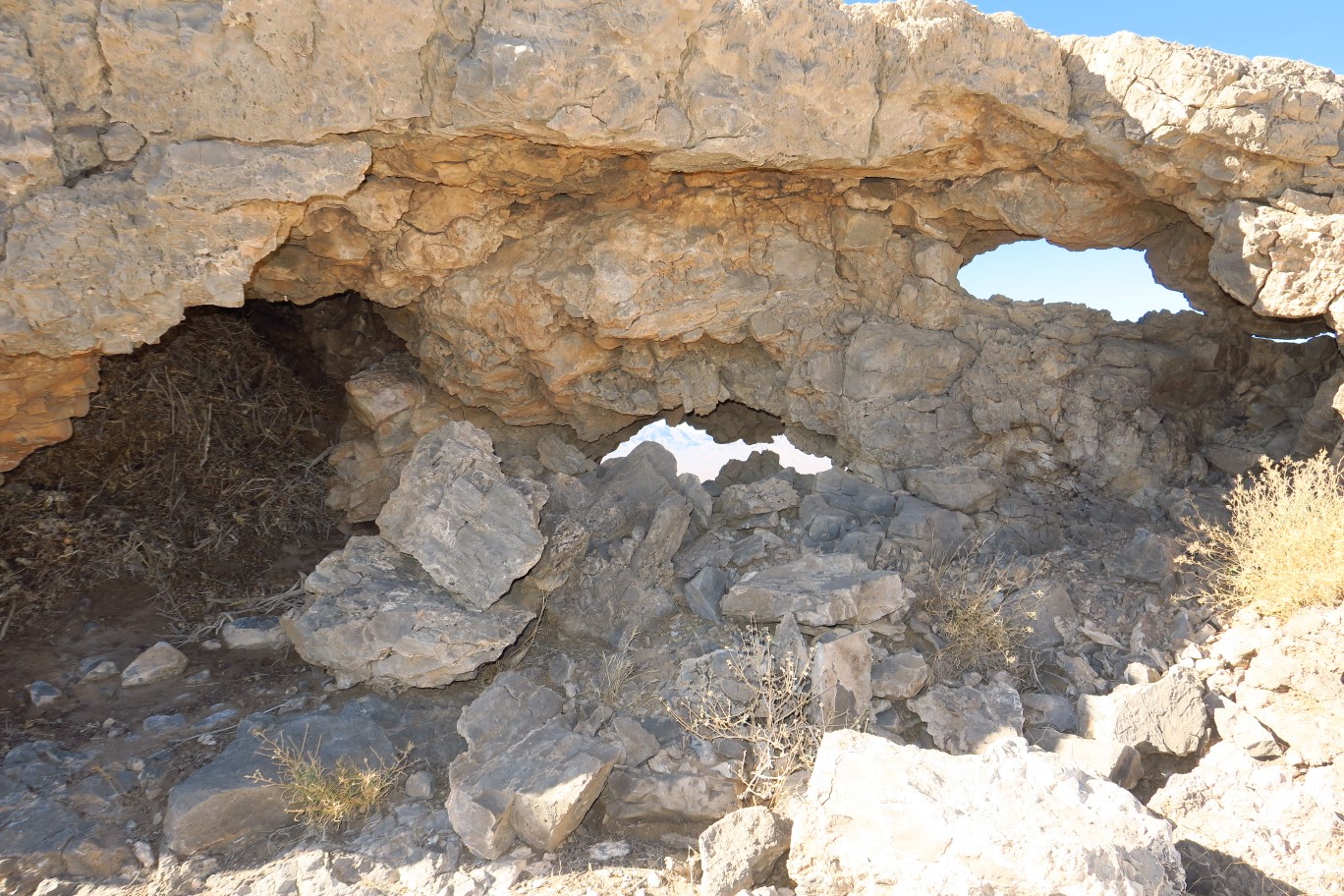 29-limestone_windows_with_packrat_midden