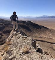 36-me_on_cliff_point-from_Laszlo