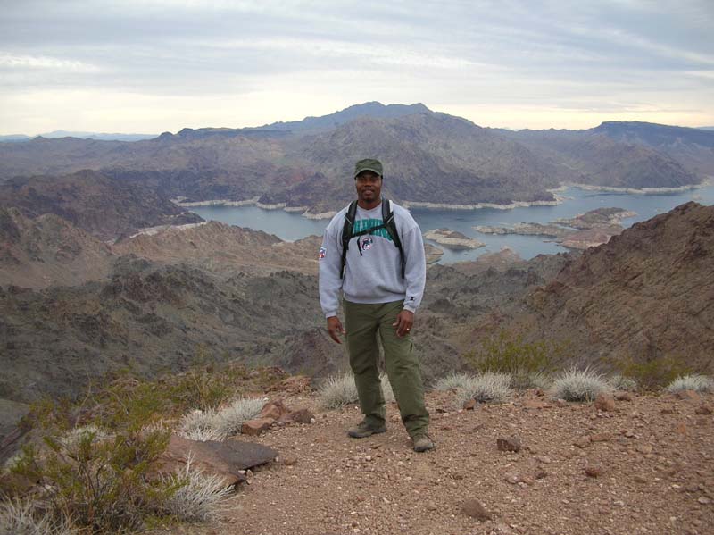 14-Roy_and_Lake_Mead_on_Jacal_Peak