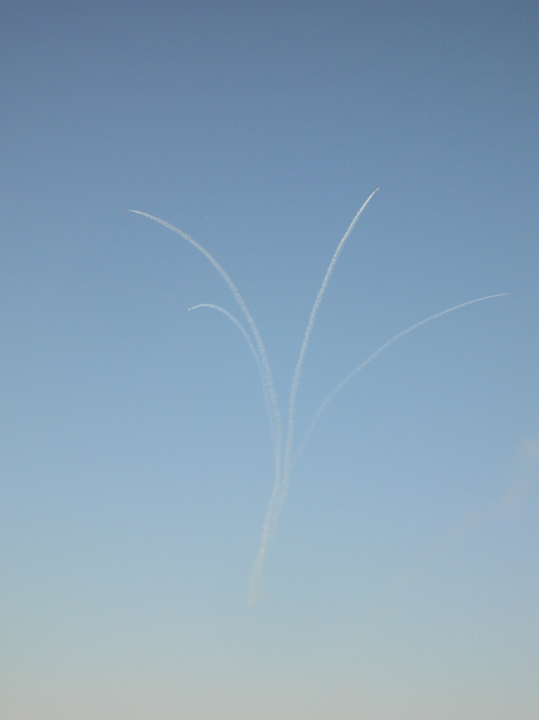 56-Thunderbirds_performing