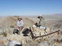 51-Joel_and_Kahmien_on_peak