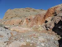 04-pretty_colors_from_all_the_minerals_in_the_surrounding_rocks_and_interesting_erosion