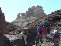 24-getting_out_of_the_drainage-heading_towards_Liberty_Bell_Arch