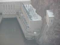 08-zoomed_view_of_a_Powerhouse-note_the_low_water_level