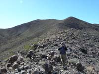 13-Kenny_hiking_along_ridgeline_on_the_way_to_the_peak