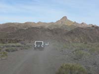 65-pretty_scenery_on_dirt_road_back_to_Northshore_Road