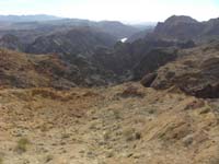 18-0926-saddle_looking_down-cliffs_out-backtracked_to_left_then_ridge_down_to_be_around_cliff