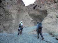 63-entering_short_very_neat_smooth_slot_canyon