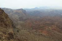 04-scenic_view_from_overlook-quite_different_with_all_the_low_clouds_and_light_rain