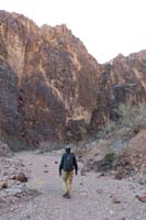 02-tall_cliffs_in_Sheepbone_Canyon