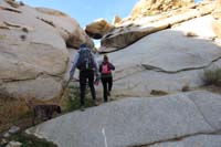 40-scrambling_along_the_granitic_rocks-we_went_up_to_the_right,returned_from_left_which_was_better