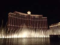 12-Bellagio_fountains