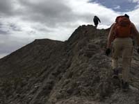 31-ascent_4-started_1pm-heading_up_ridgeline,no_Ed_and_Luba