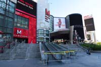 032-Planet_Hollywood_entrance