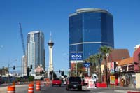 094-abandoned_Fontainebleau_since_2009_due_to_Great_Recession_which_was_warm_up_for_pandemic_downturn