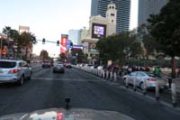 046-approaching_entrance_to_Bellagio