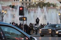 096-crowds_of_people_watching_the_Bellagio_fountains-always_a_draw_and_beautiful_to_watch