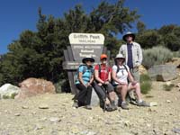 01-Mary_Heather_Kristi_and_I_at_the_beginning_of_the_trail