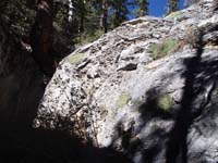 14-last_hard_scramble-up_the_cliff_with_lots_of_holds-heard_water_flowing_to_left