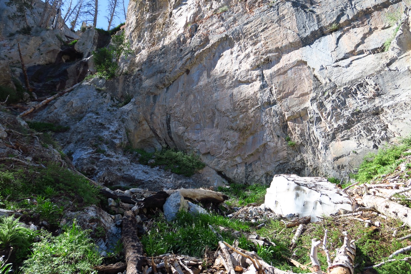 06-pretty_natural_spring_and_scenery