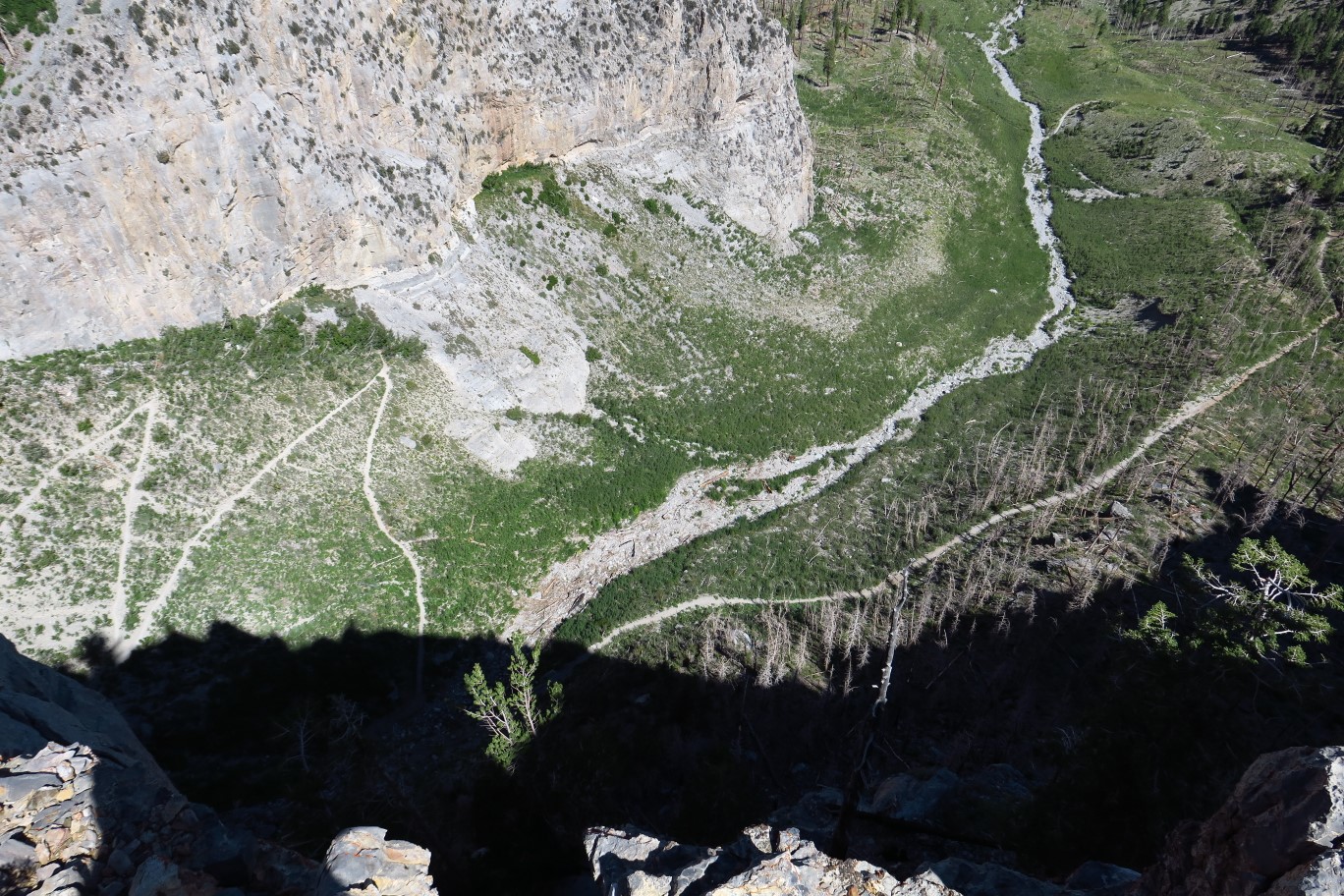 21-looking_down_to_SLT