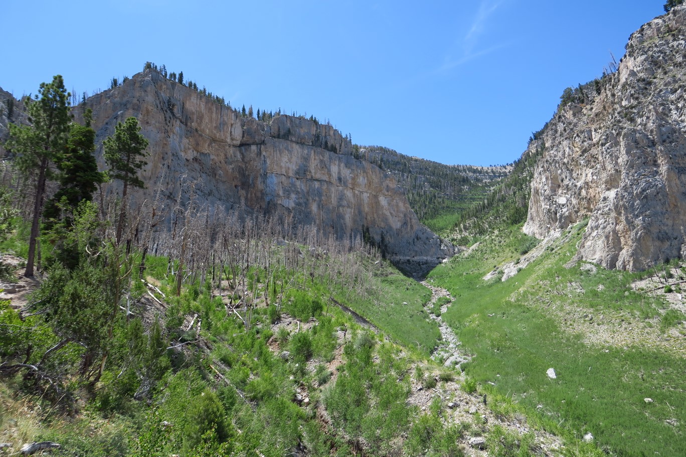 42-looking_back_to_Echo_Cliff_South