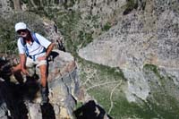 20-Laszlo_sitting_on_quite_an_exposed_rock