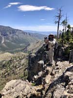 22-me_taking_pictures_from_the_edge-from_Laszlo