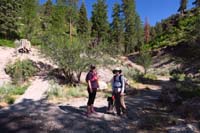 01-family_at_trailhead-nice_day_for_a_hike