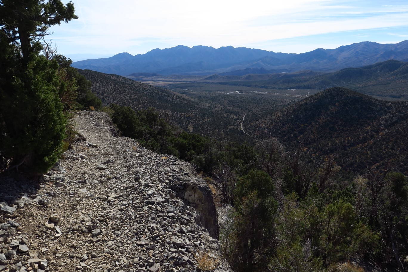 24-more_exposure_along_the_trail