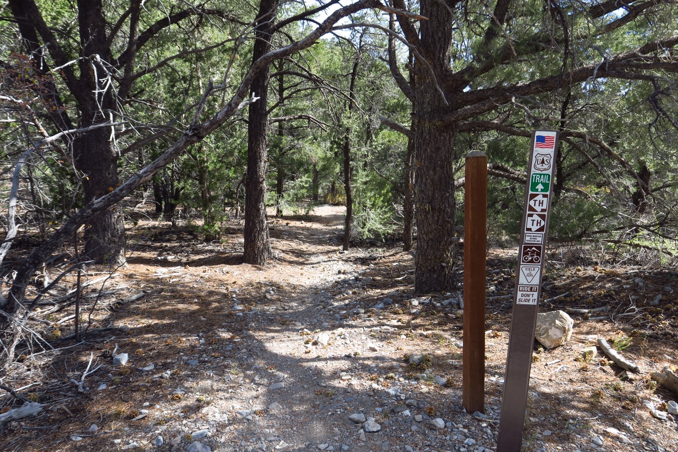 36-new_signs_east_of_Telephone_Cyn_Rd