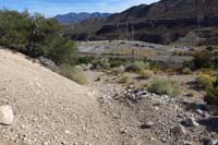 22-heading_down_the_steep_loose_slope_for_the_alternate_trail