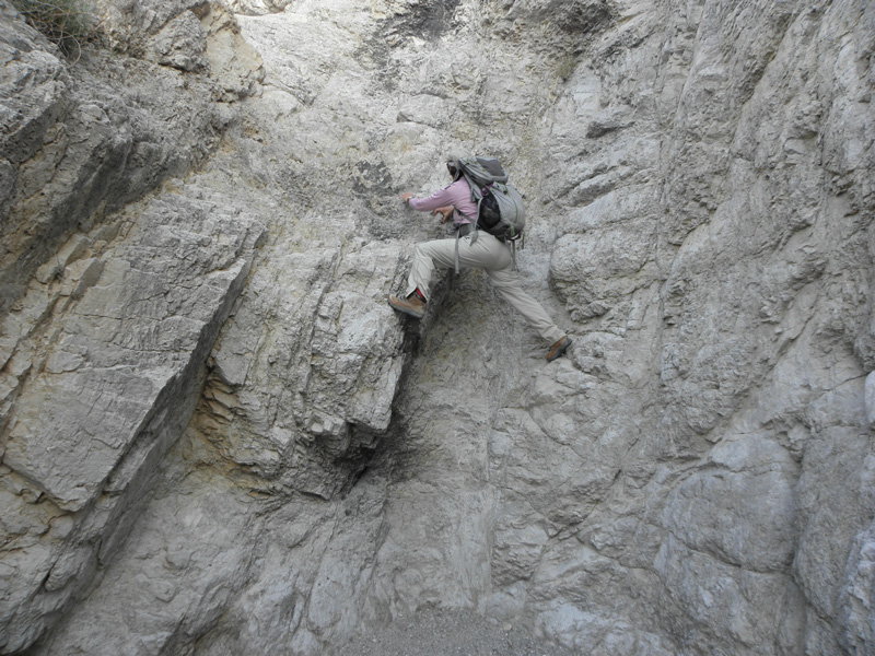 005-Luba_climbing_a_dry_waterfall