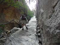 20-Ed_going_up_a_neat_slot_canyon