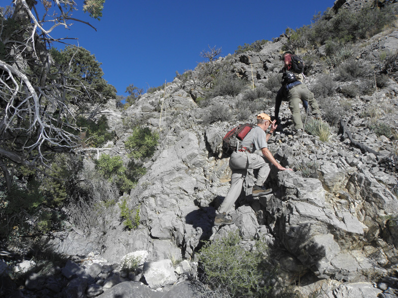 07-Jim,Tim,Paul_go_to_right_around_waterfall