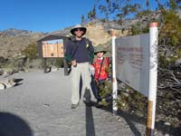 01-Daddy_and_Kenny_at_trailhead