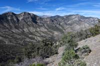 78-pretty_mountain_scenery_hiking_back