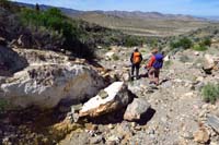 58-Ed_and_Luba_walking_through_and_admiring_the_amazing_colors