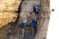 39-Kenny_and_Lexi_scrambling_up_while_Lucas_takes_the_lead