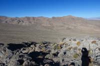 15-scenic_view_from_peak-NW_towards_Lucky_Strike_Peak